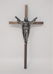 WOOD CROSS WITH TRADITIONAL RISEN CORPUS