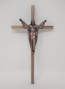WOODEN CROSS WITH TRADITIONAL COPPER RISEN CORPUS